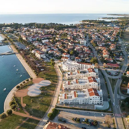 Edra Garden 326 * Umag