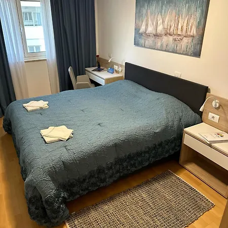 Edra Garden 326 * Umag